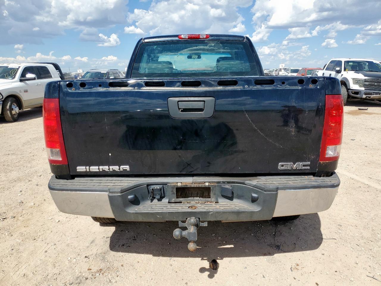 2011 GMC Sierra - Фото 6
