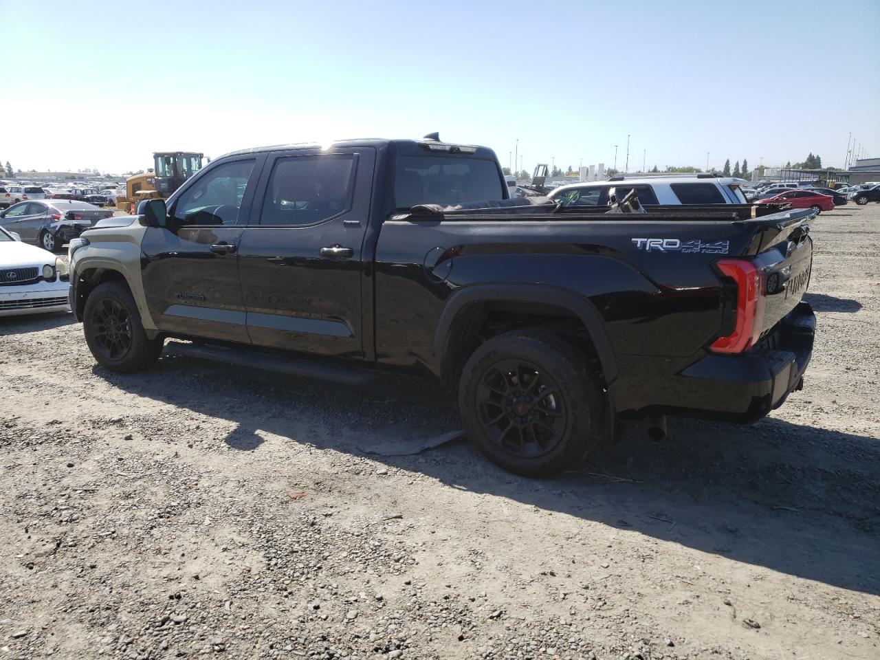 2025 Toyota Tundra Crewmax Limited - Фото 2