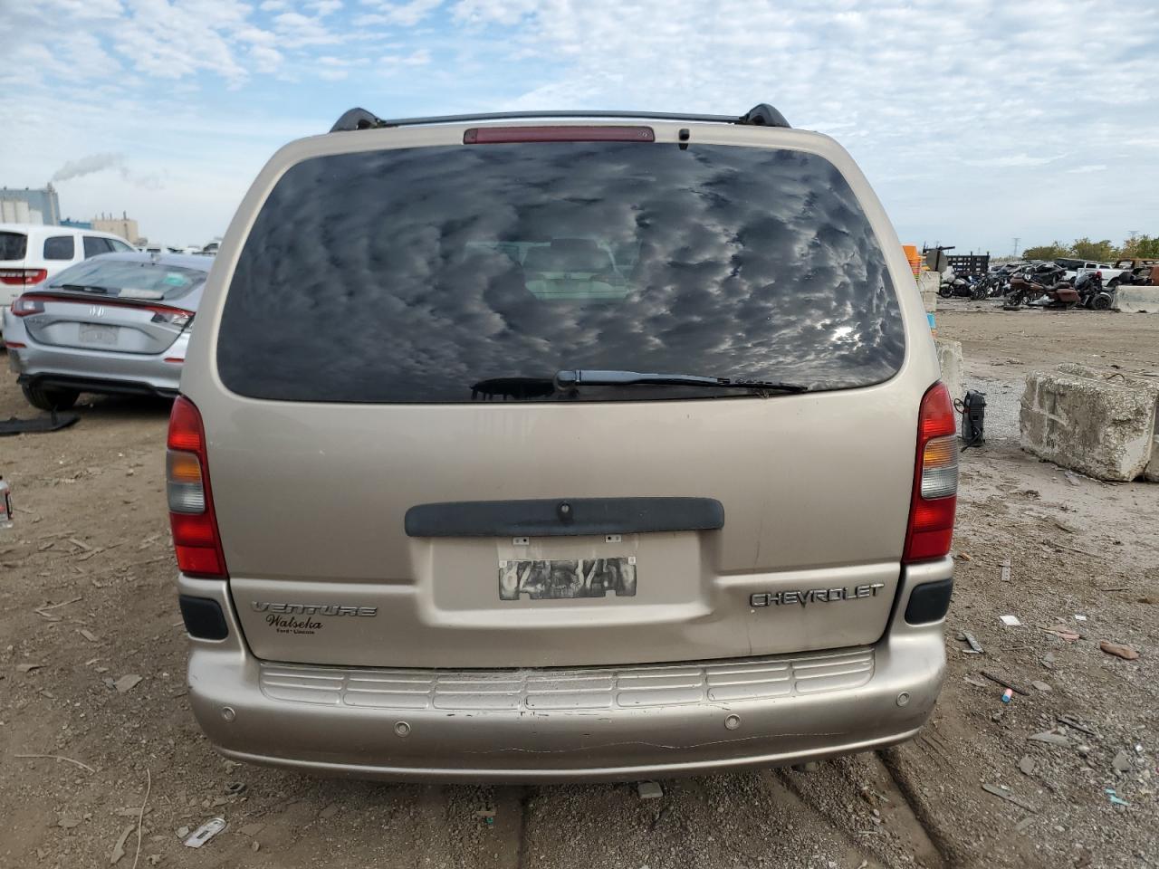 2003 Chev Venture - Image 6