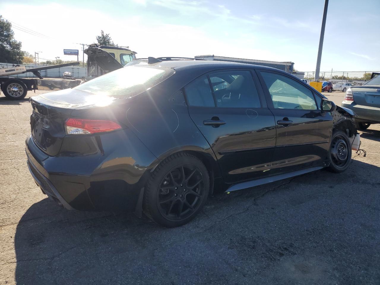 2021 Toyota Corolla Se - Фото 3