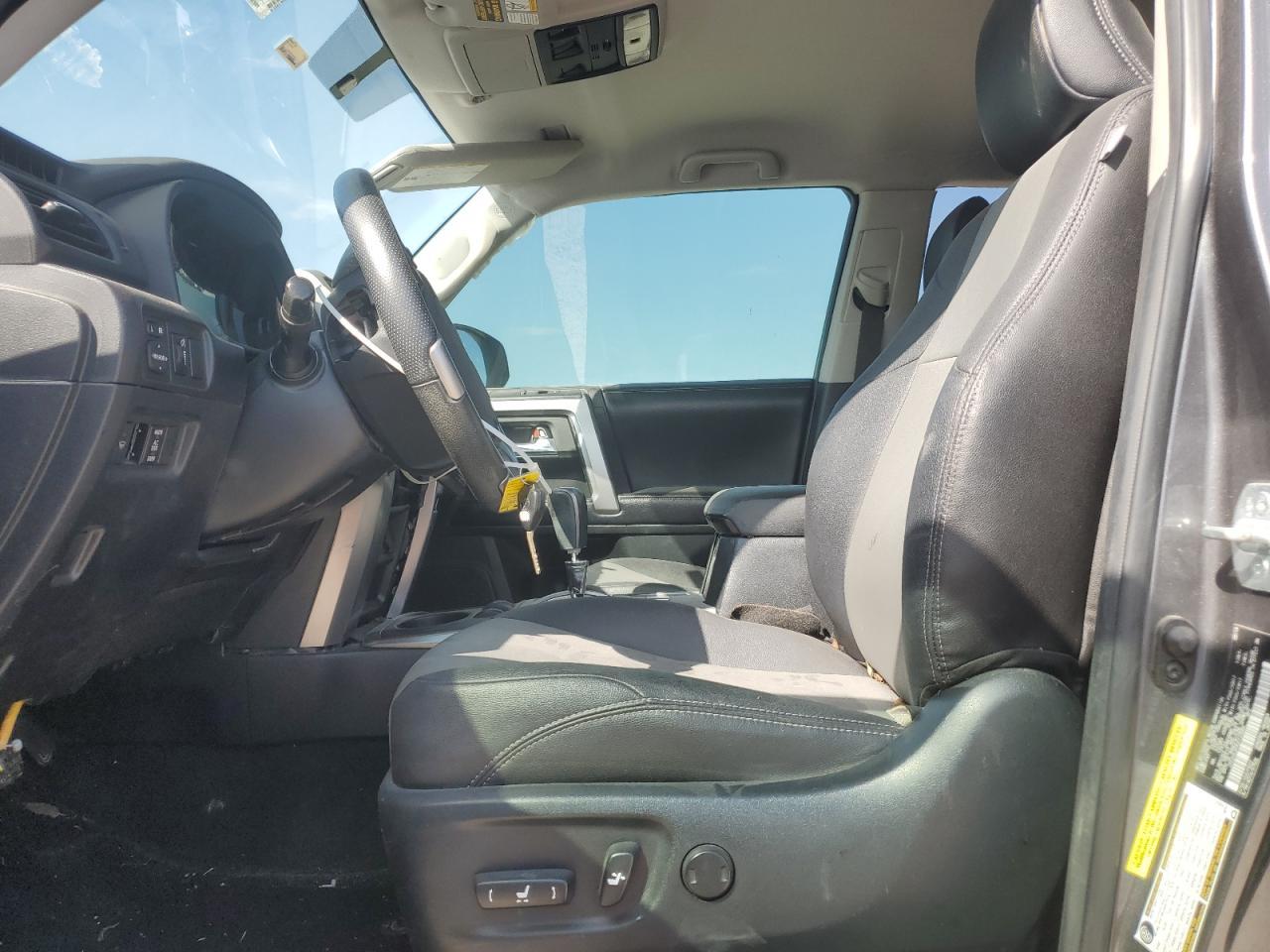 2016 Toyota 4Runner Sr5 - Image 7