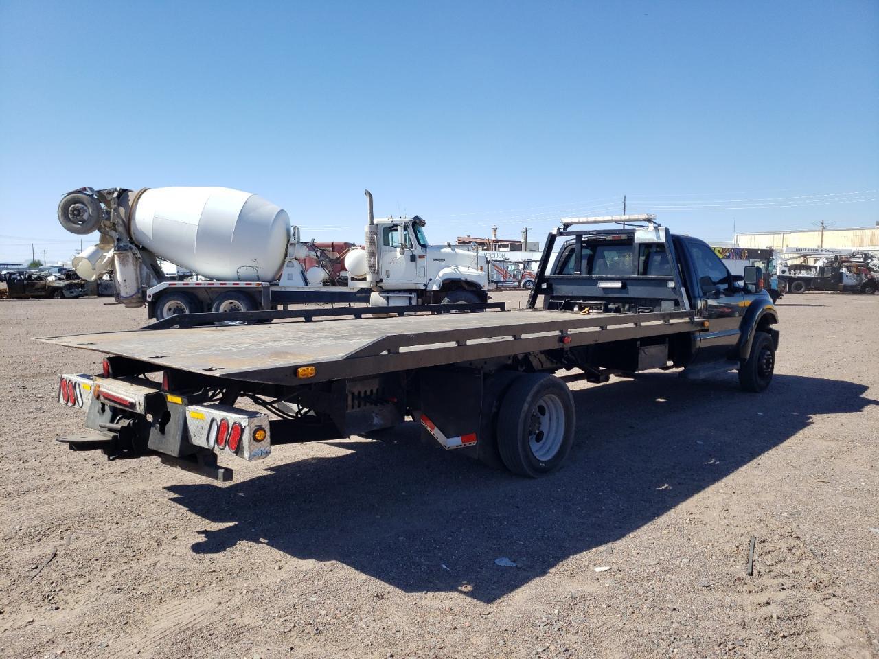 2014 Ford F550 Super Duty - Image 4