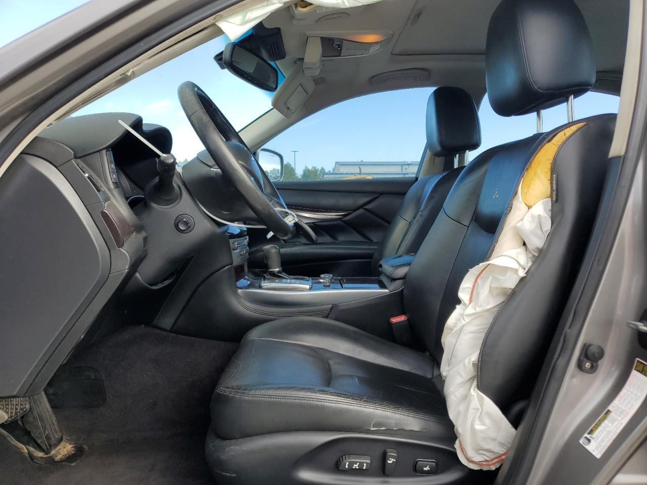 2011 Infiniti M37 - Image 7