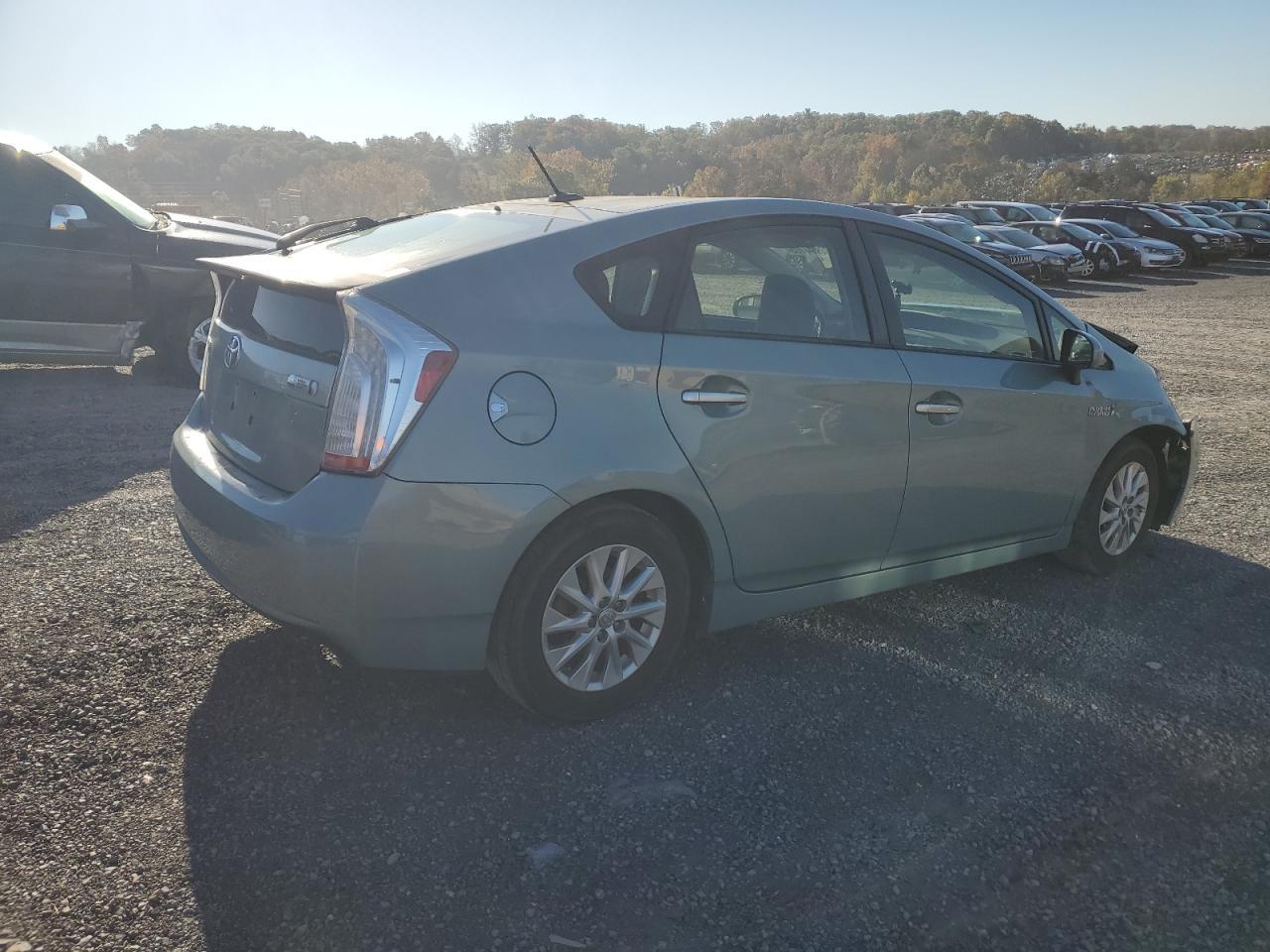 2012 Toyota Prius Plug-In - Фото 3