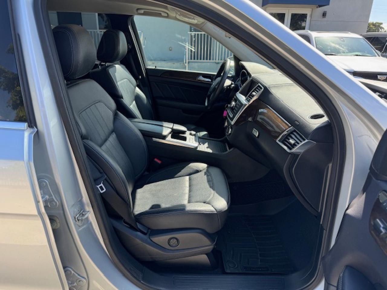 2016 Mercedes-Benz Gl 450 4Matic - Image 7