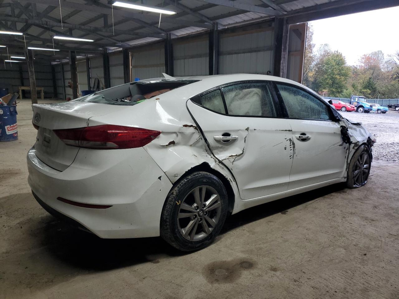 2017 Hyundai Elantra Se - Фото 3