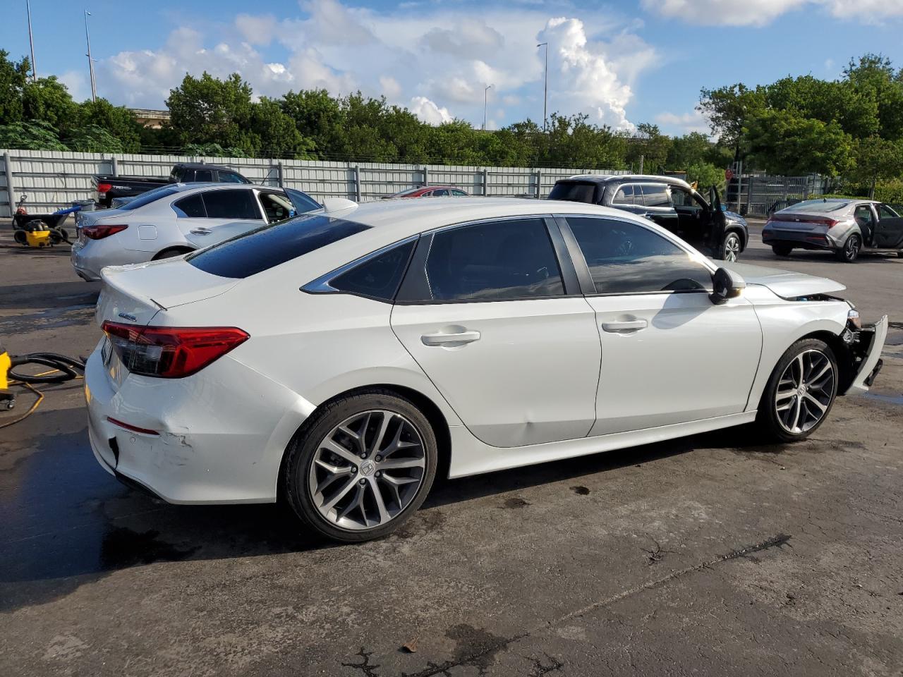 2024 Honda Civic Touring - Image 3