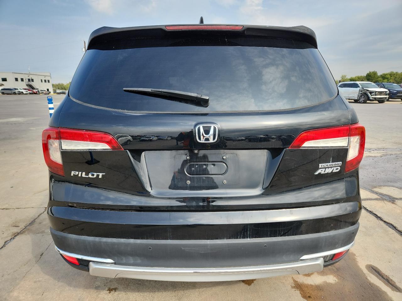2019 Honda Pilot Touring Awd 8-Pass - Image 6