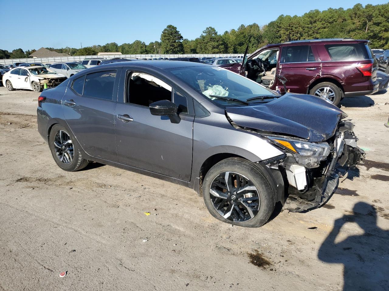 2024 Nissan Versa Sr - Фото 4
