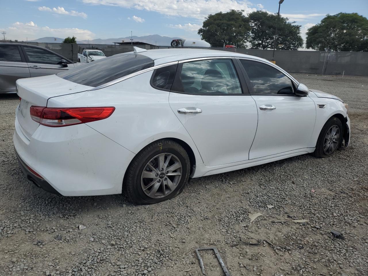 2018 Kia Optima Lx - Фото 3