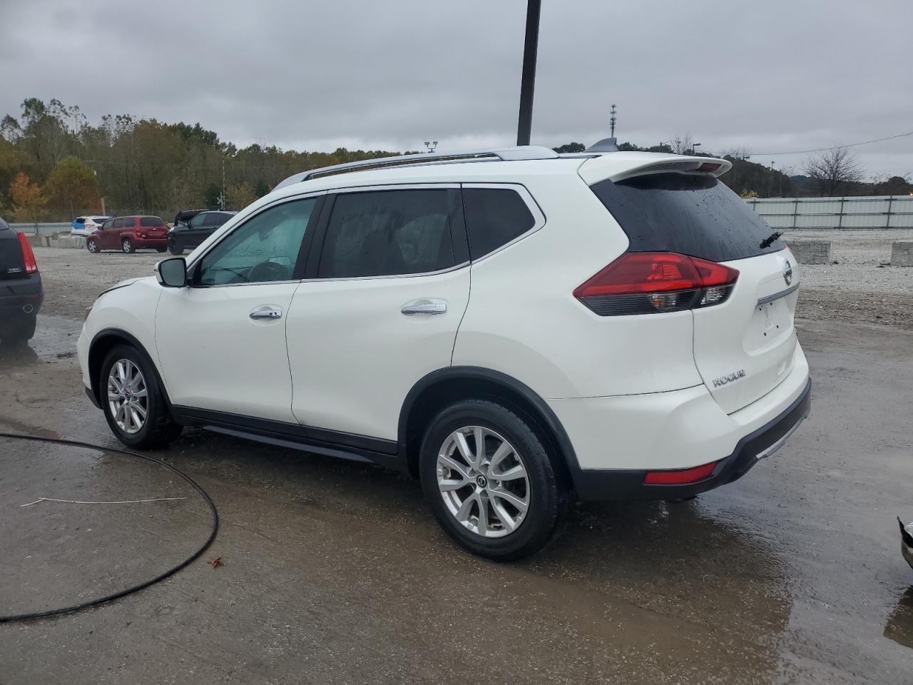 2018 Nissan Rogue S - Фото 2