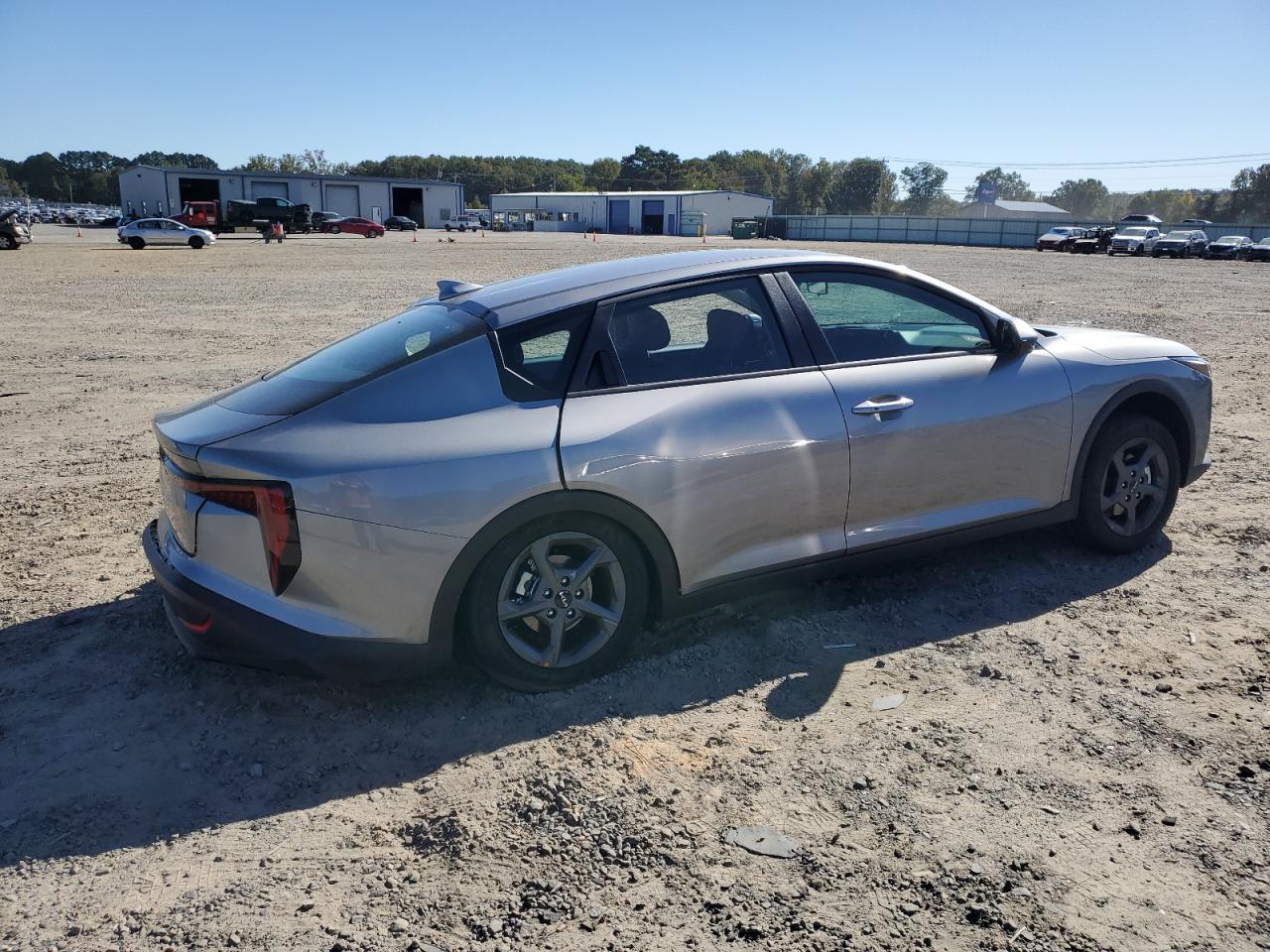 2025 Kia K4 - Фото 3