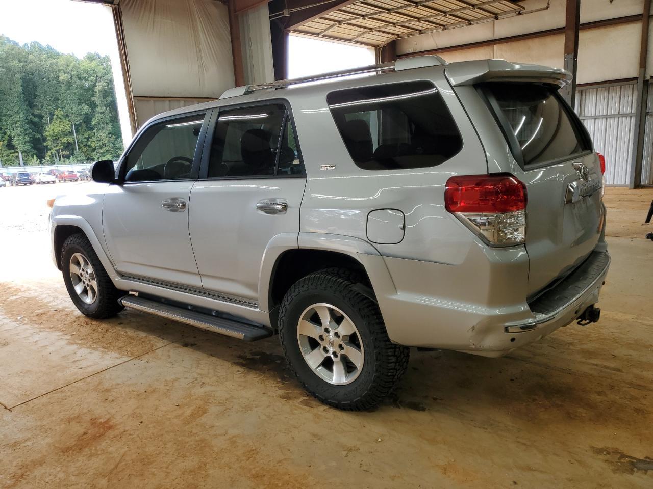 2011 Toyota 4Runner Sr5 - Image 2