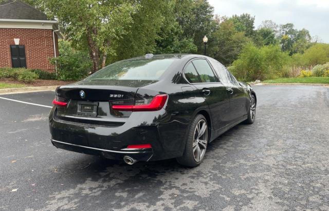 2023 BMW 330Xi - Image 4