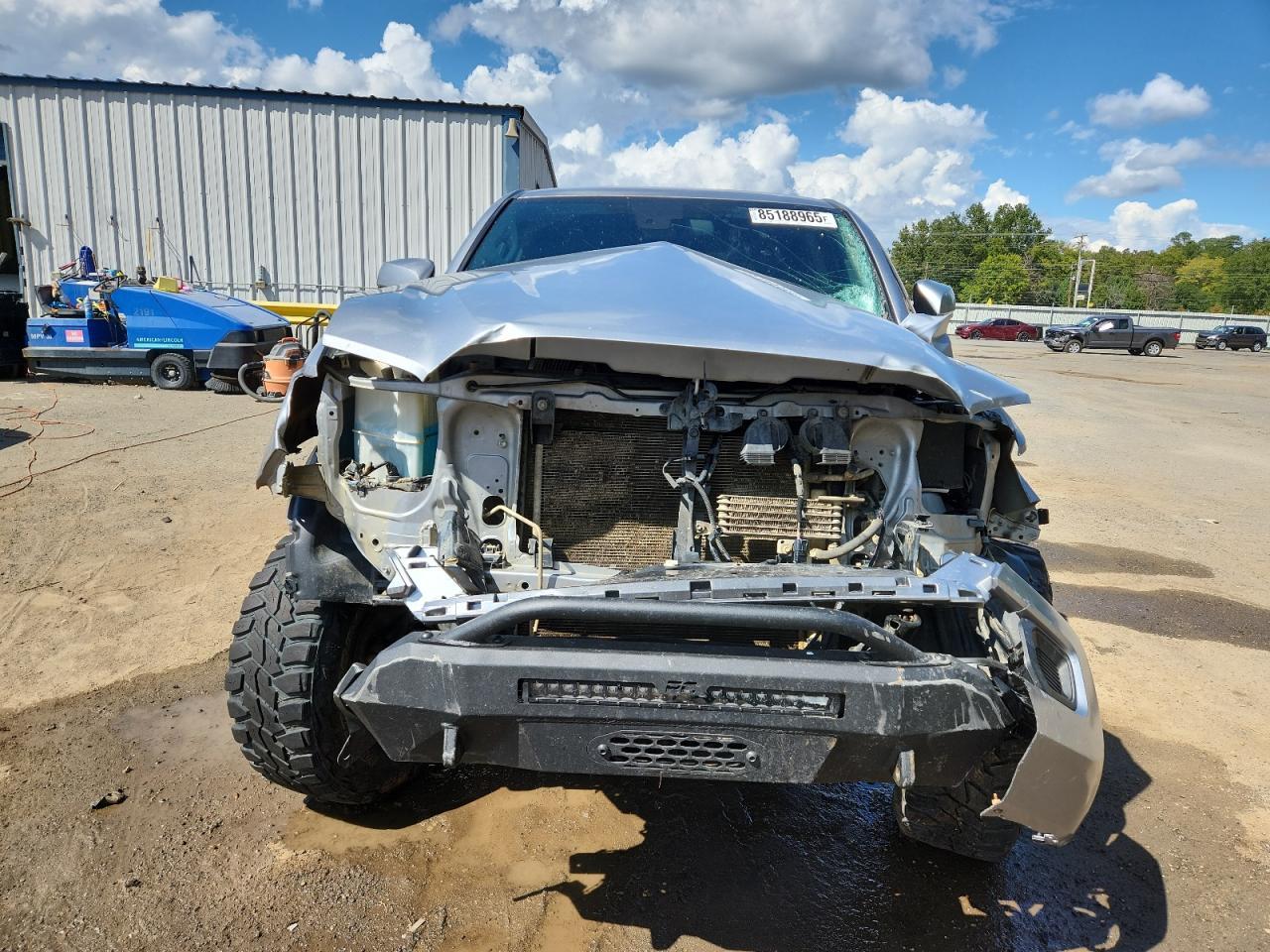 2020 Toyota Tacoma Double Cab - Image 5