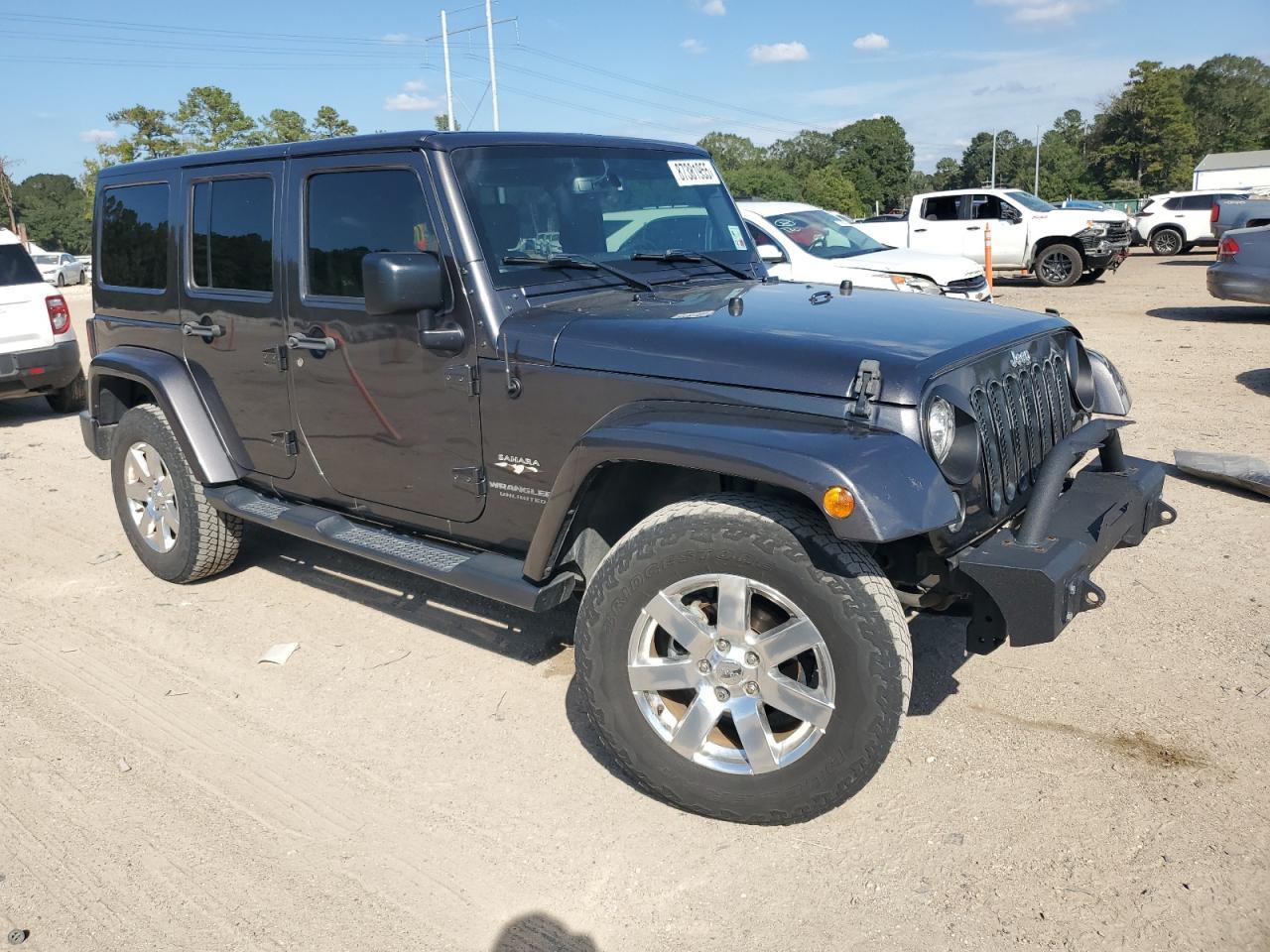 2017 Jeep Wrangler Unlimited Sahara - Фото 4