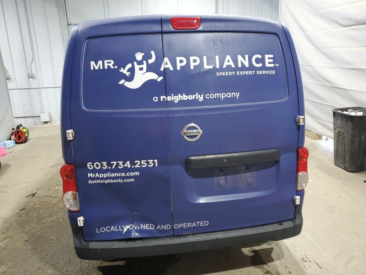 2017 Nissan Nv200 2.5S - Фото 6