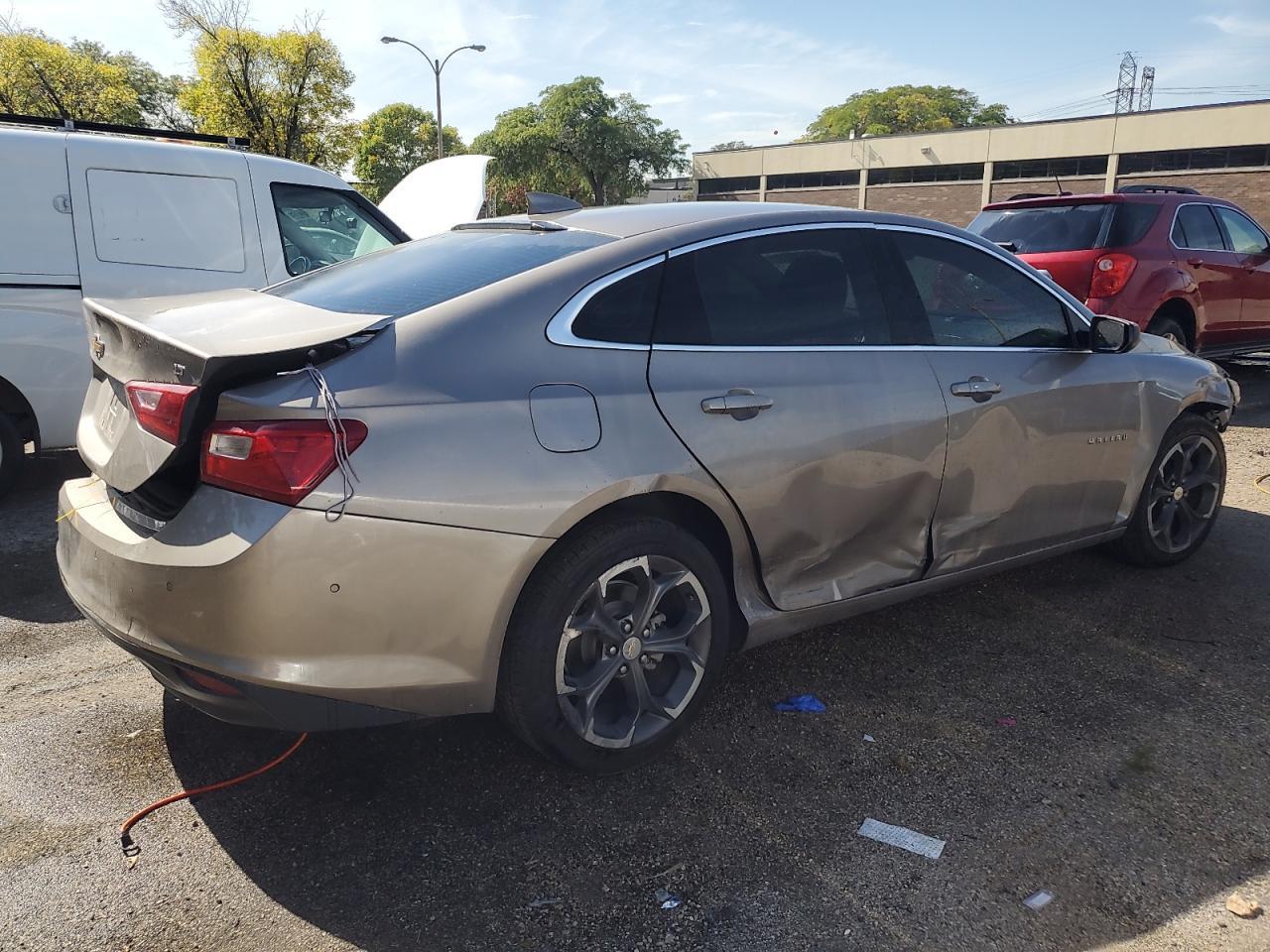 2023 Chevrolet Malibu Lt - Image 3