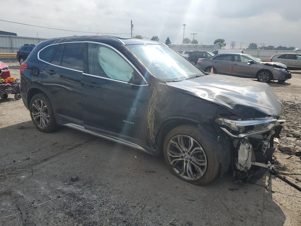 2017 BMW X1 xDrive28I - Фото 4