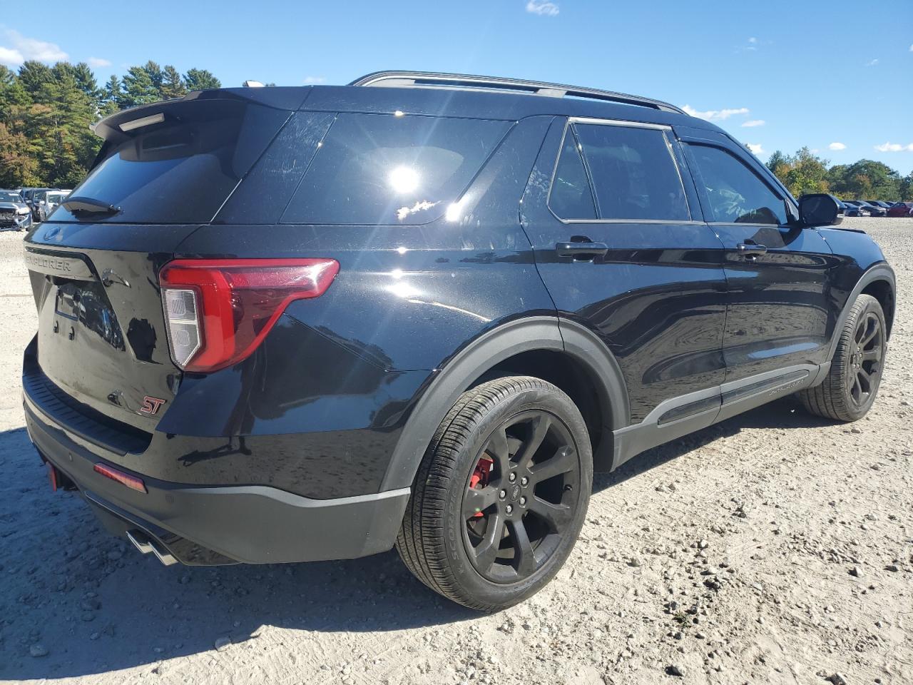 2023 Ford Explorer St - Image 3