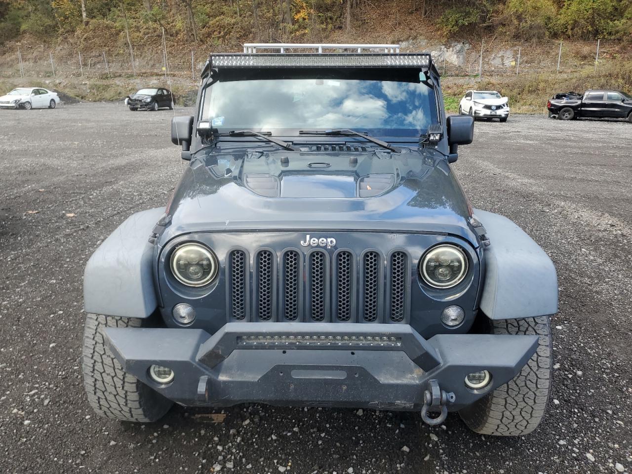 2016 Jeep Wrangler Unlimited Rubicon - Image 5