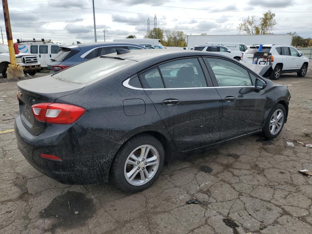 2016 Chevrolet Cruze Lt - Image 3