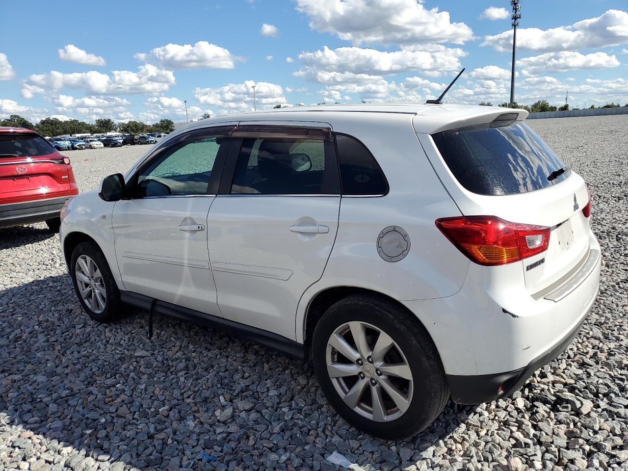 2015 Mitsubishi Outlander Sport Se - Фото 2