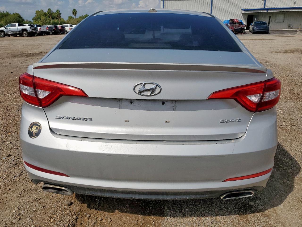 2015 Hyundai Sonata Sport - Image 6