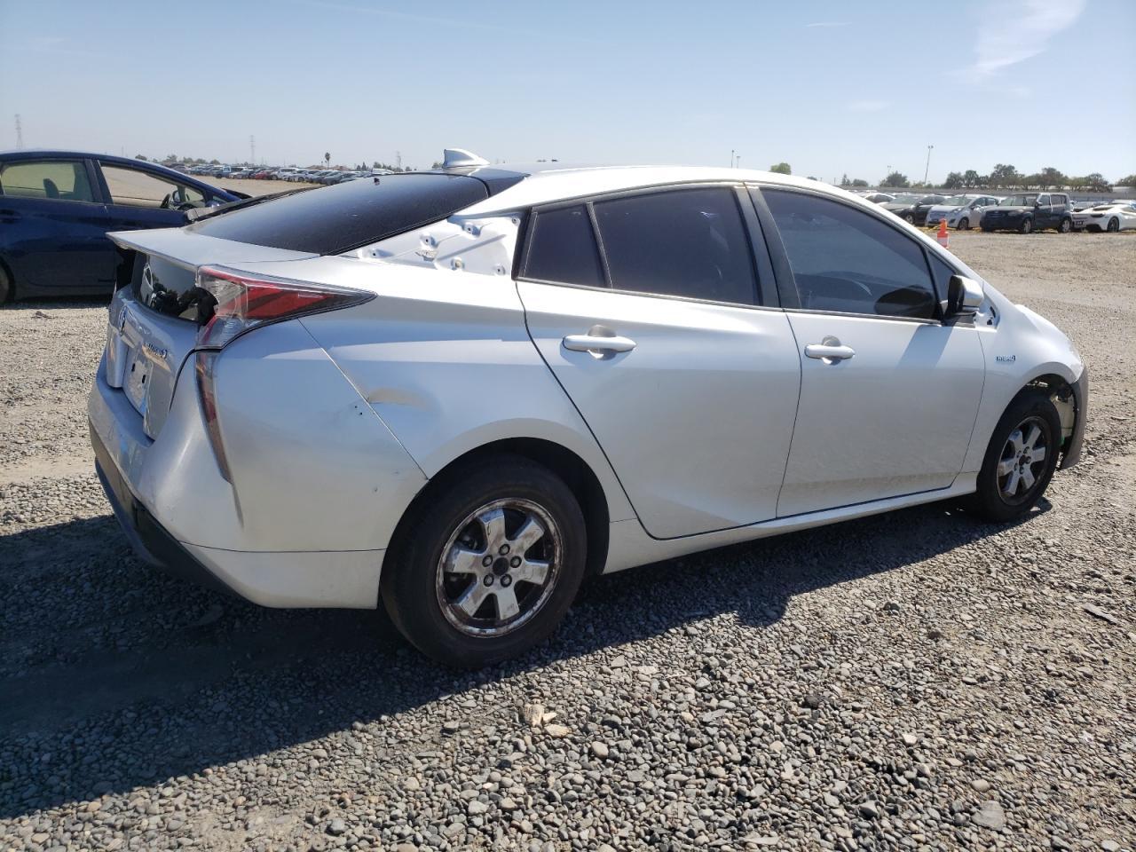 2017 Toyota Prius - Image 3