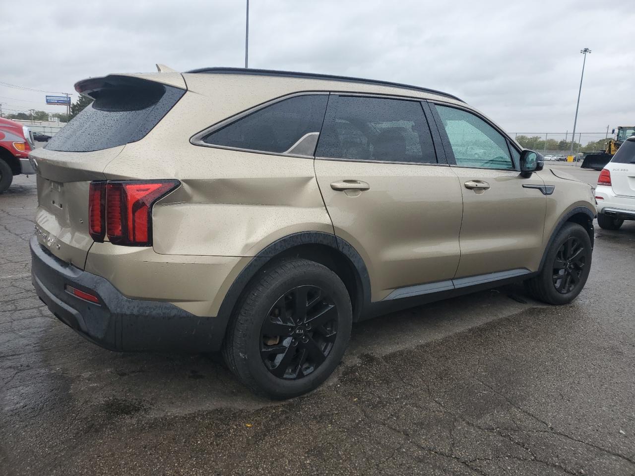 2021 Kia Sorento S - Фото 3