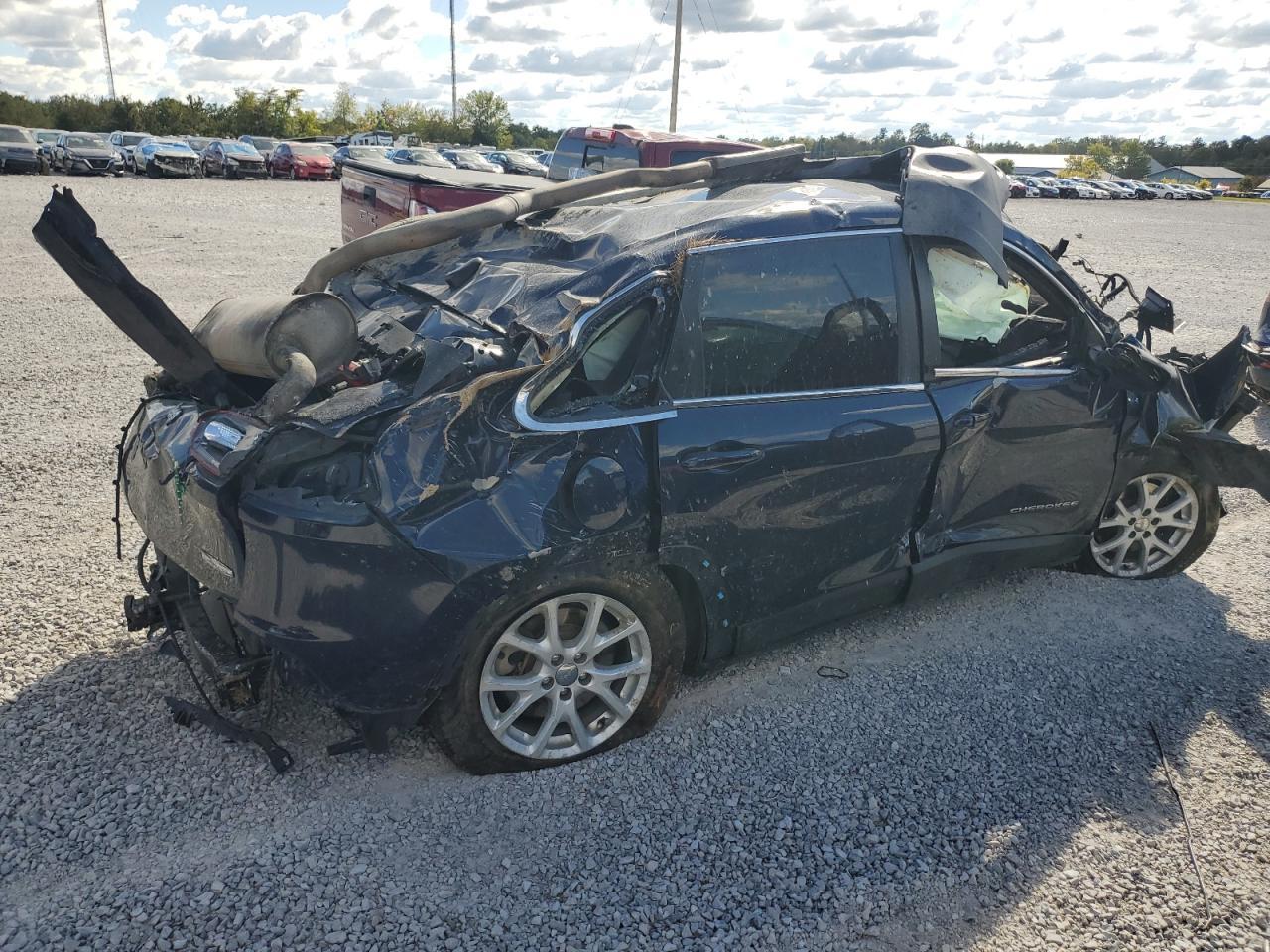 2016 Jeep Cherokee Latitude - Фото 3