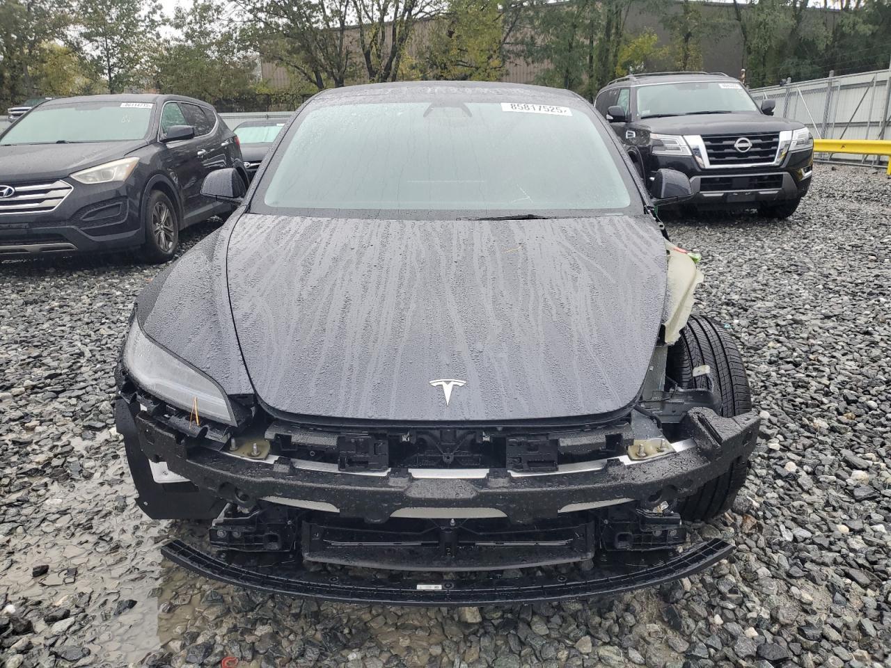 2025 Tesla Model 3 - Фото 5