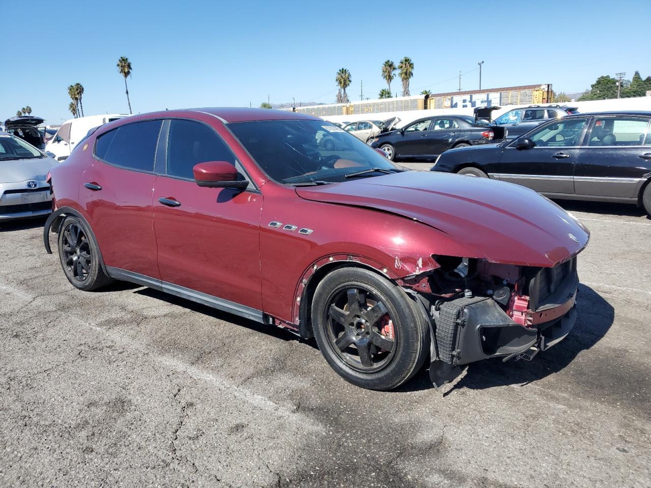 2017 Maserati Levante - Фото 4