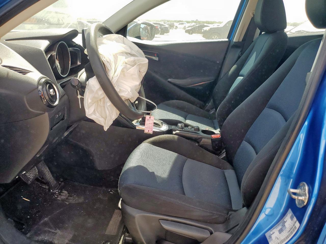 2017 Toyota Yaris Ia - Фото 7