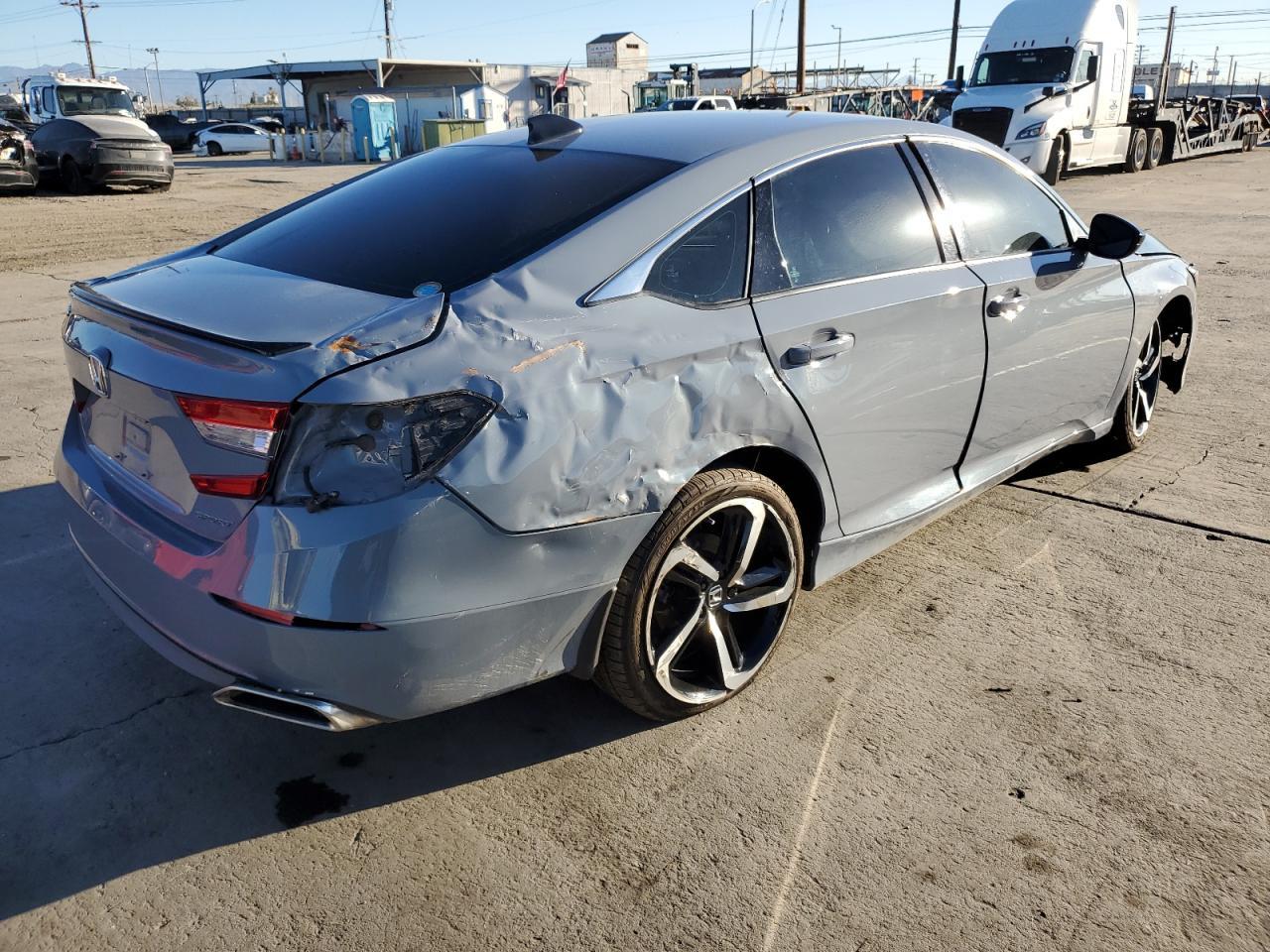 2022 Honda Accord Sport - Фото 3