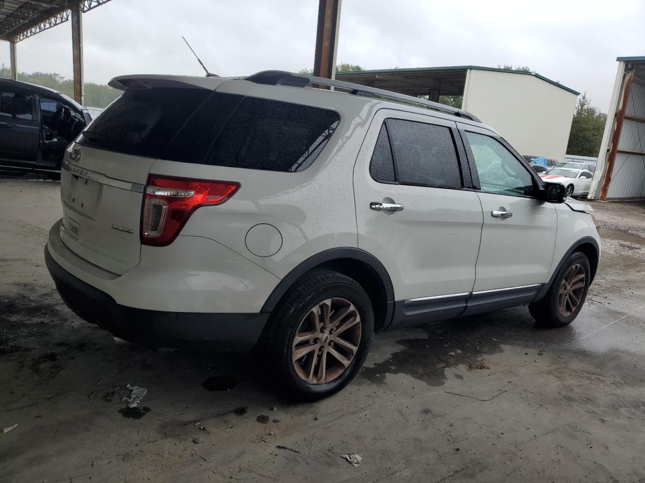 2014 Ford Explorer Xlt - Image 3