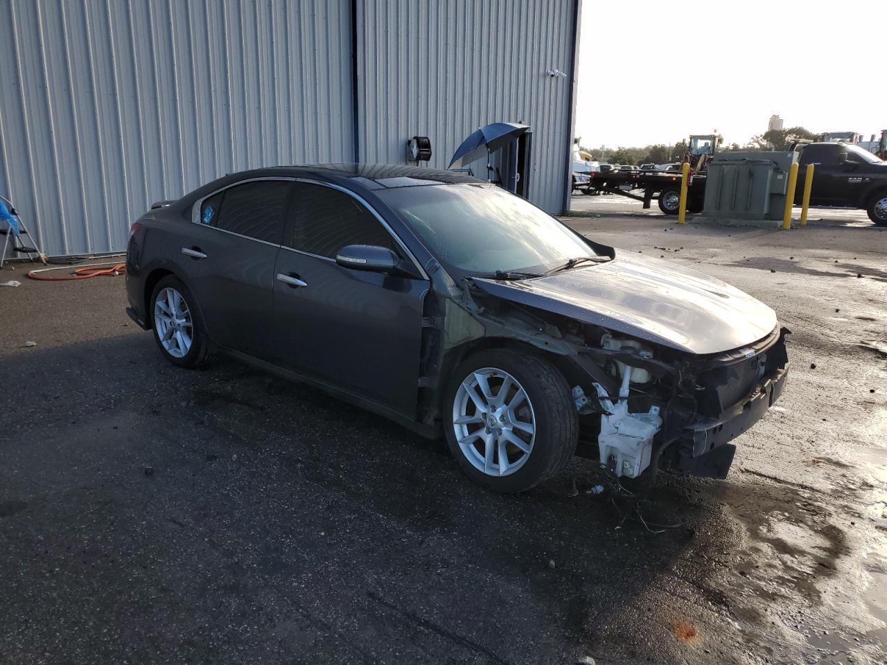 2010 Nissan Maxima S - Фото 4