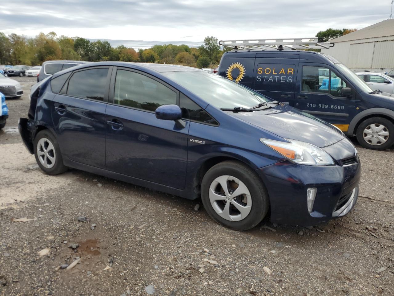 2012 Toyota Prius - Image 4