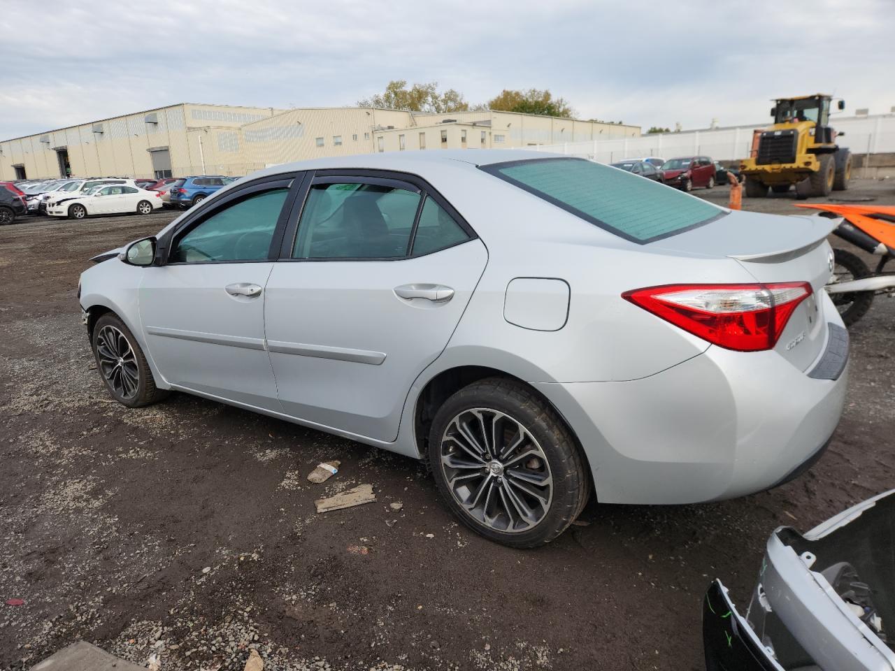2014 Toyota Corolla L - Фото 2