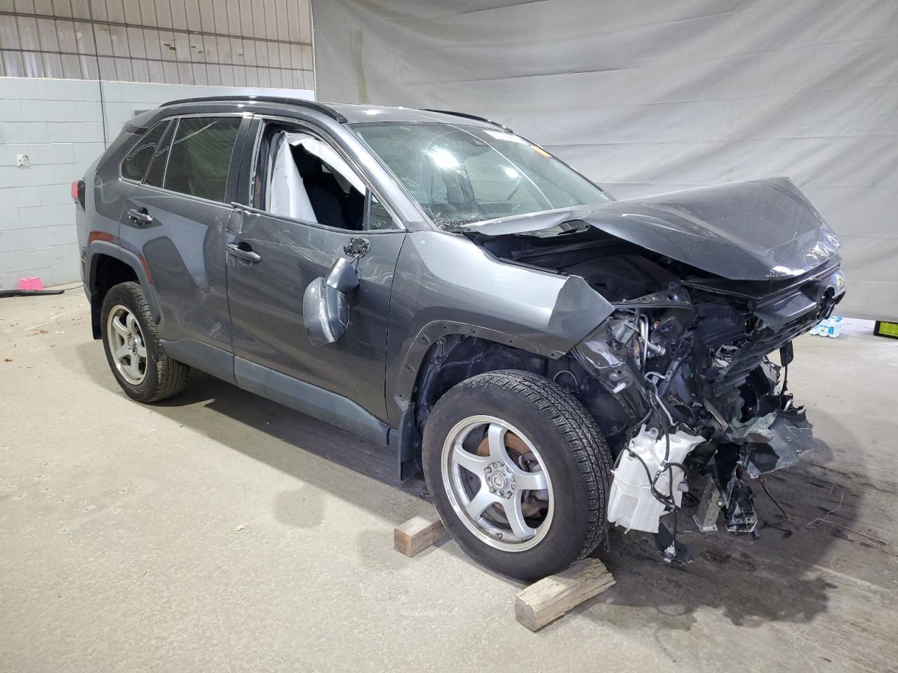 2019 Toyota Rav4 Le - Image 4