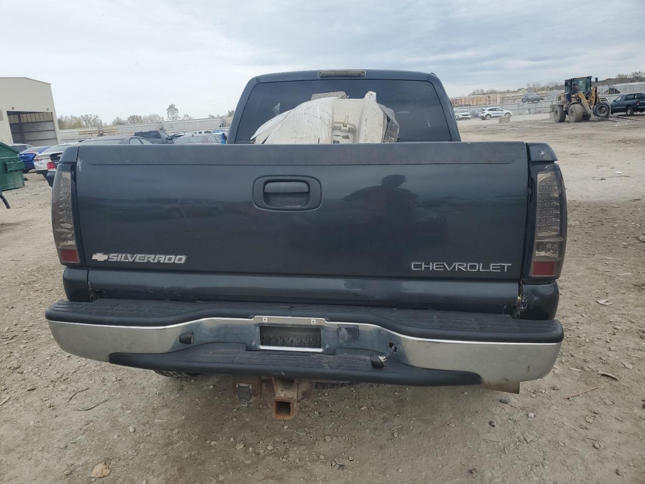 2004 Chevrolet Silverado K1500 - Image 6