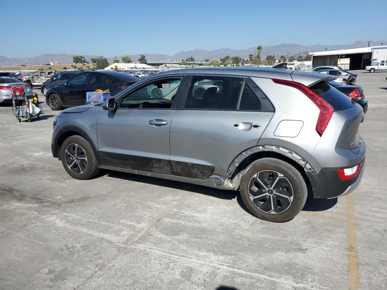 2023 Kia Niro Lx - Image 2