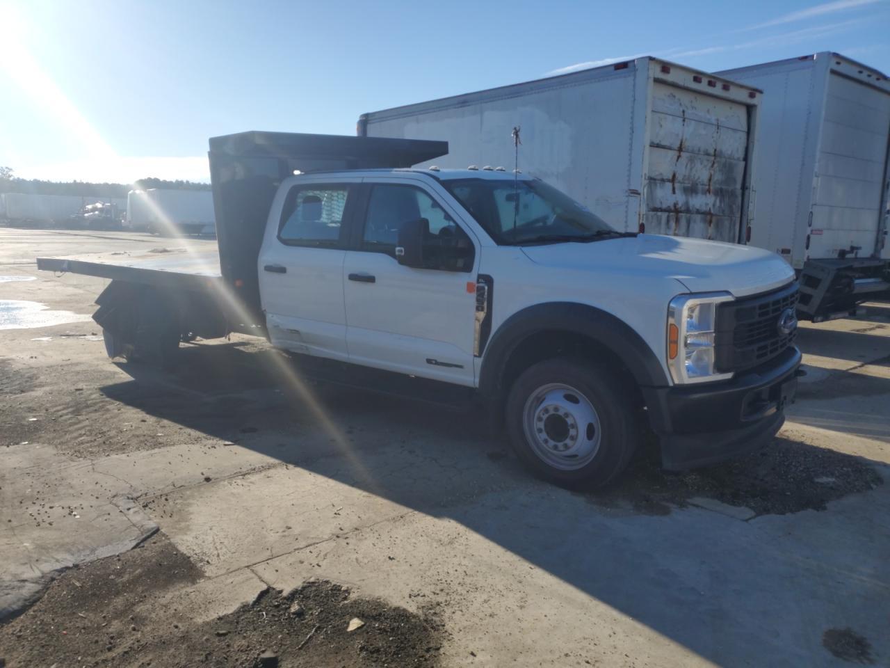 2024 Ford F450 Super Duty - Фото 4