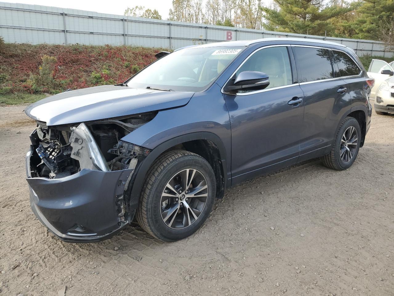 2016 Toyota Highlander Xle