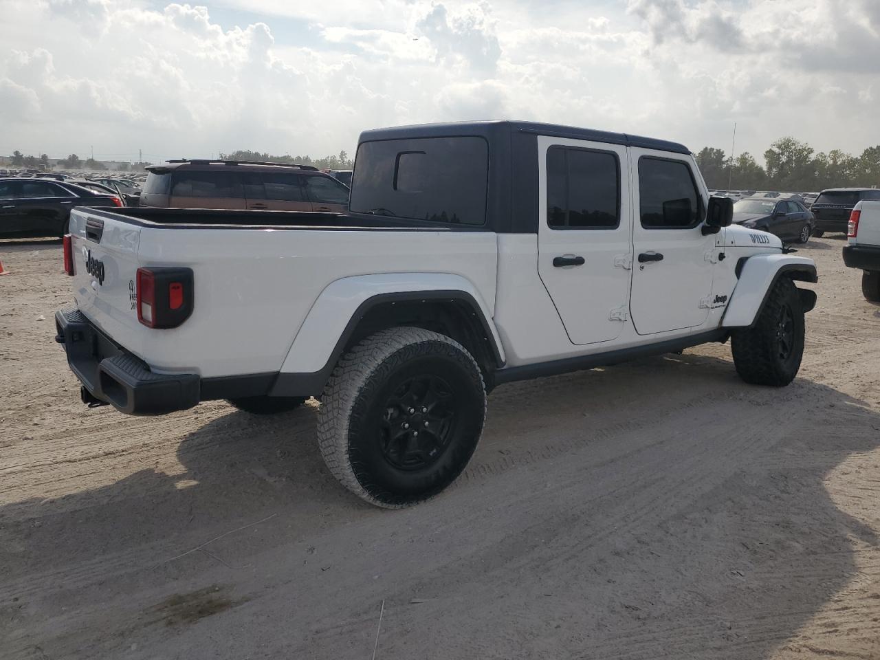 2022 Jeep Gladiator Sport - Фото 3