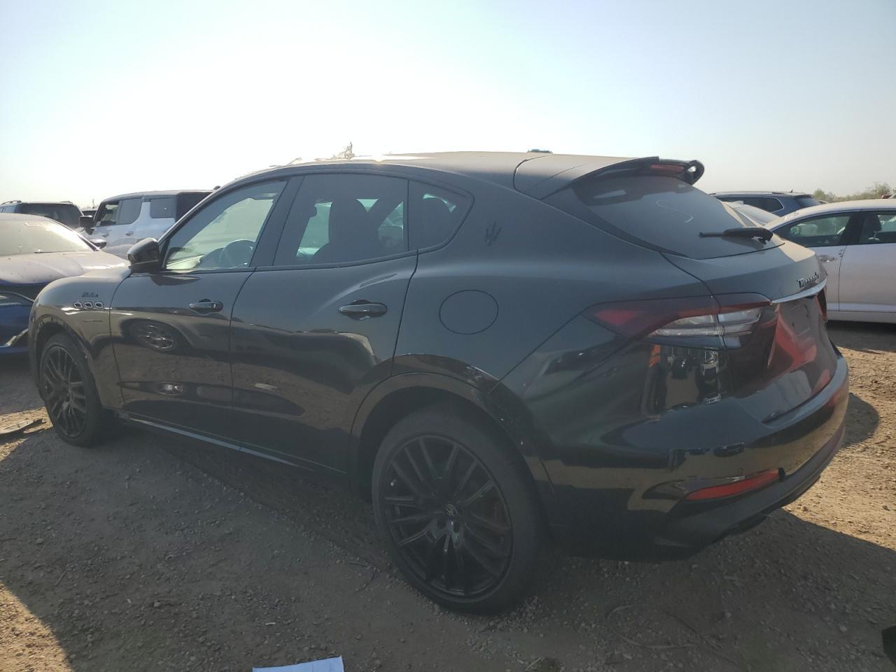 2022 Maserati Levante Modena - Фото 2