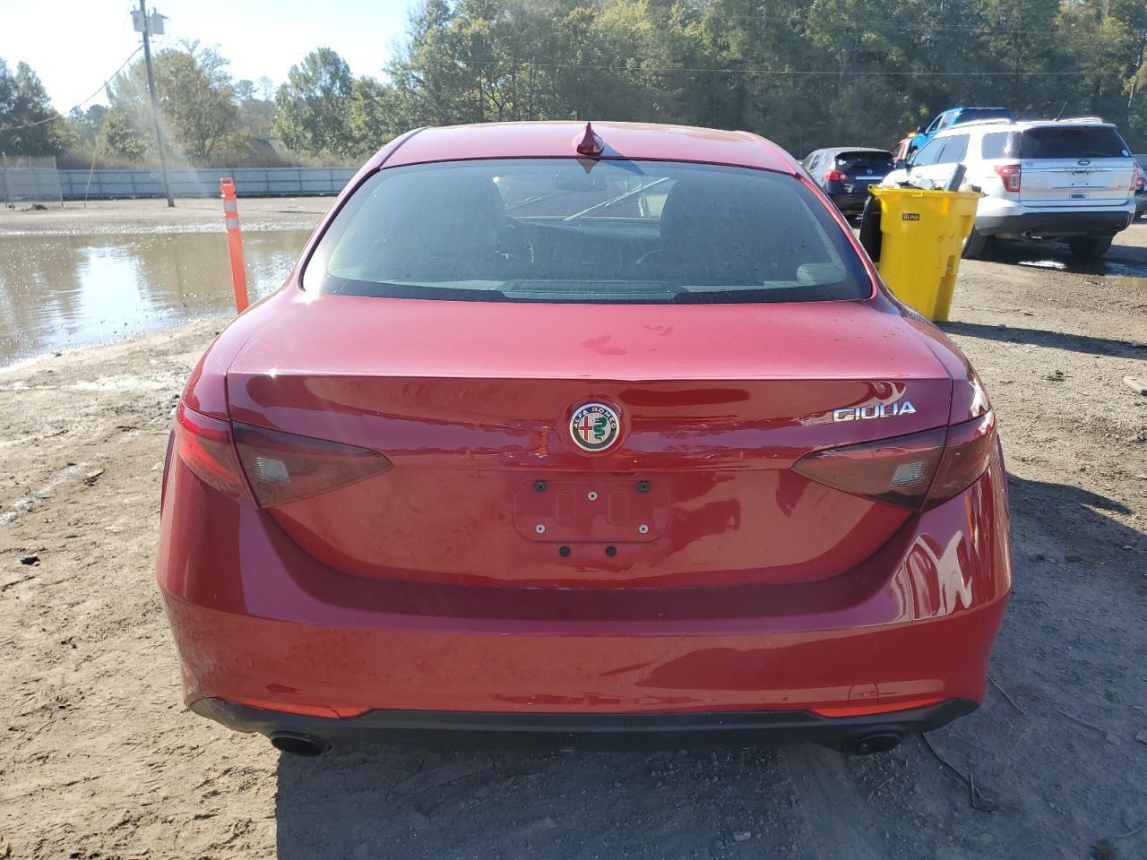 2022 Alfa Romeo Giulia - Фото 6