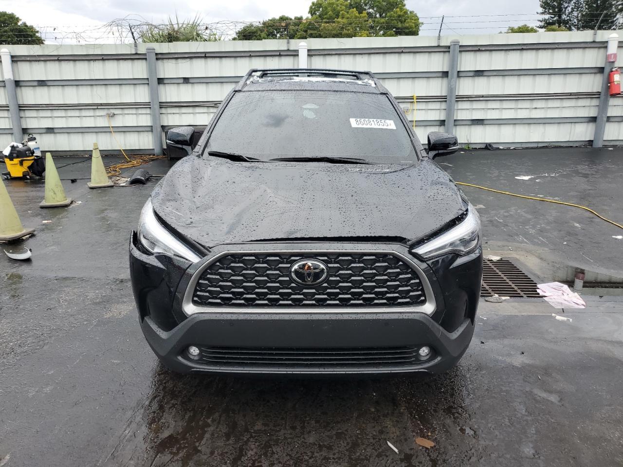 2025 Toyota Corolla Cross Xle - Фото 5