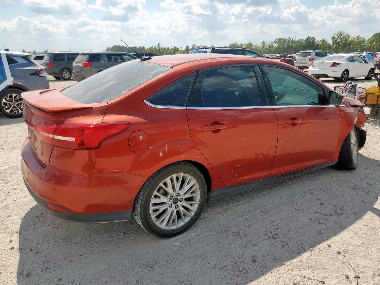 2018 Ford Focus Titanium - Фото 3