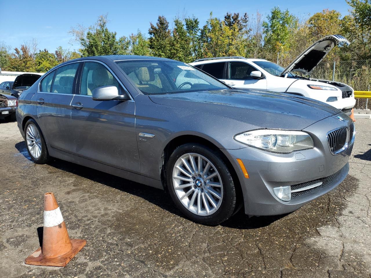 2011 BMW 535 Xi - Фото 4